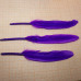 Перо гуся, длина 10-13 см, цвет фиолетовый (1 шт.)