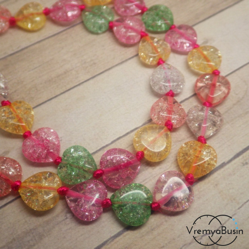 Ледяной кварц кракле. Плоское разноцветное сердце