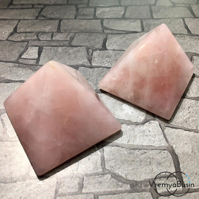 Розовый кварц. Пирамида сувенирная, 4х4 см (1 шт.) 