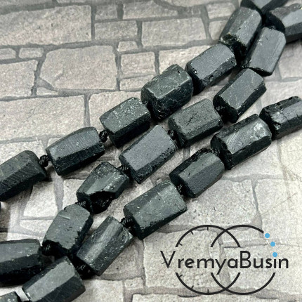 Чёрный турмалин - шерл, бусины трубочки (1/2 нити, ок. 13 шт.)