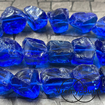 Аква-кварц, необработанный кусочек, ок. 20 мм, цв.  синий    (1/2 нити, ок. 10 шт.)