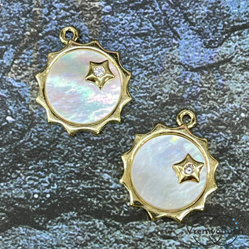 Подвеска с перламутром "Солнце", 18 мм, латунь с позолотой (1 шт.)