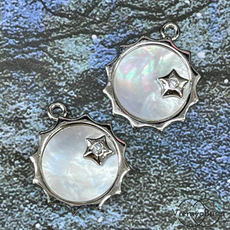 Подвеска с перламутром "Солнце", 18 мм, латунь с родиевым покрытием (1 шт.)