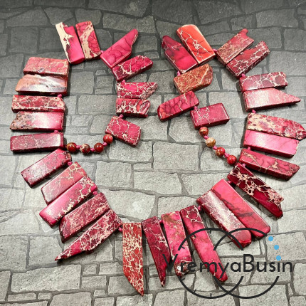 Варисцит, плоские палочки, от 10х25 мм до 10х40 мм цв. малиновый  (нить, ок. 42 см)