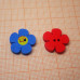 Пуговицы-фигурки деревянные, цветные, цветок (1 шт.)