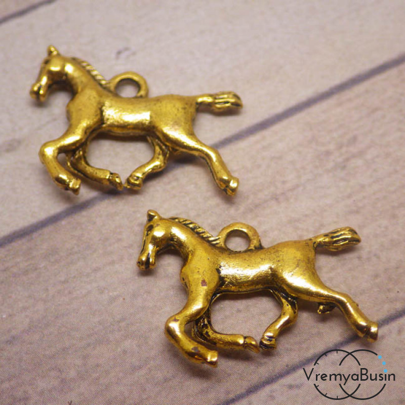 Лошадь. Подвеска под золото
