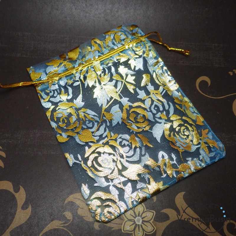 Мешочки из органзы 9х12 см. Голубые с золотыми розами