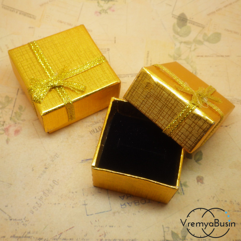 Коробочка подарочная маленькая. Золотой