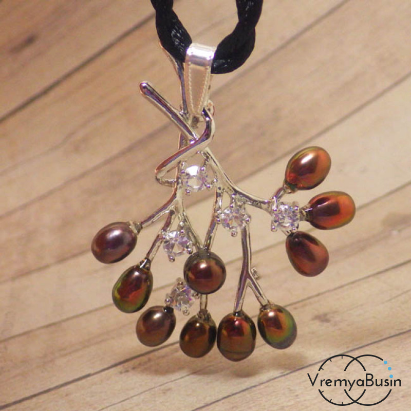 Кулон с речным жемчугом на витом черном шнурке (1 шт.)