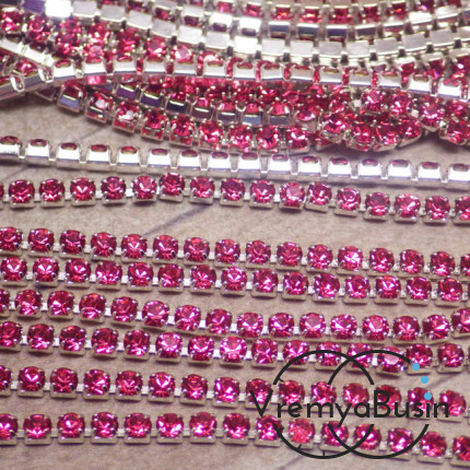 Стразовая плотная цепь SS6. Розовый в серебре (10 см.)