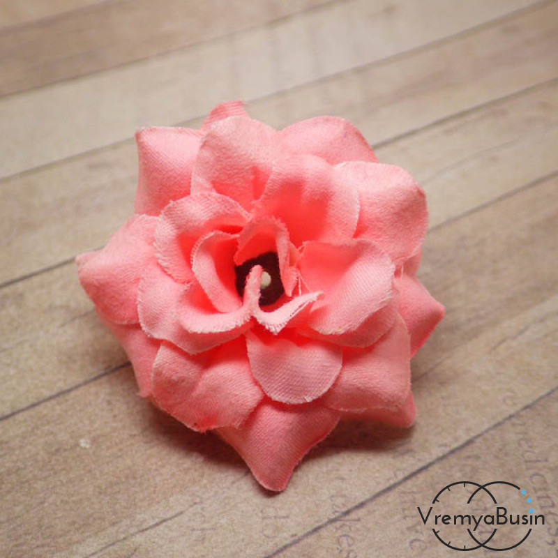 Цветок из ткани "Роза", 40 мм., цв.ПЕРСИКОВЫЙ (1 шт.)