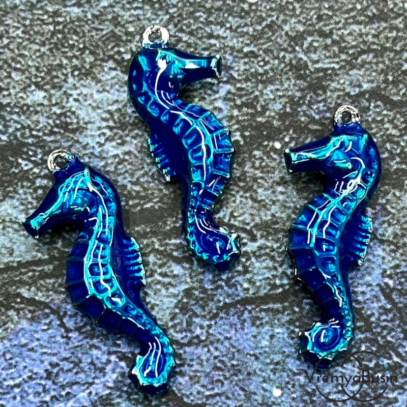 Облегченная подвеска с эмалью, морской конек  11х27х4 мм (1 шт.)