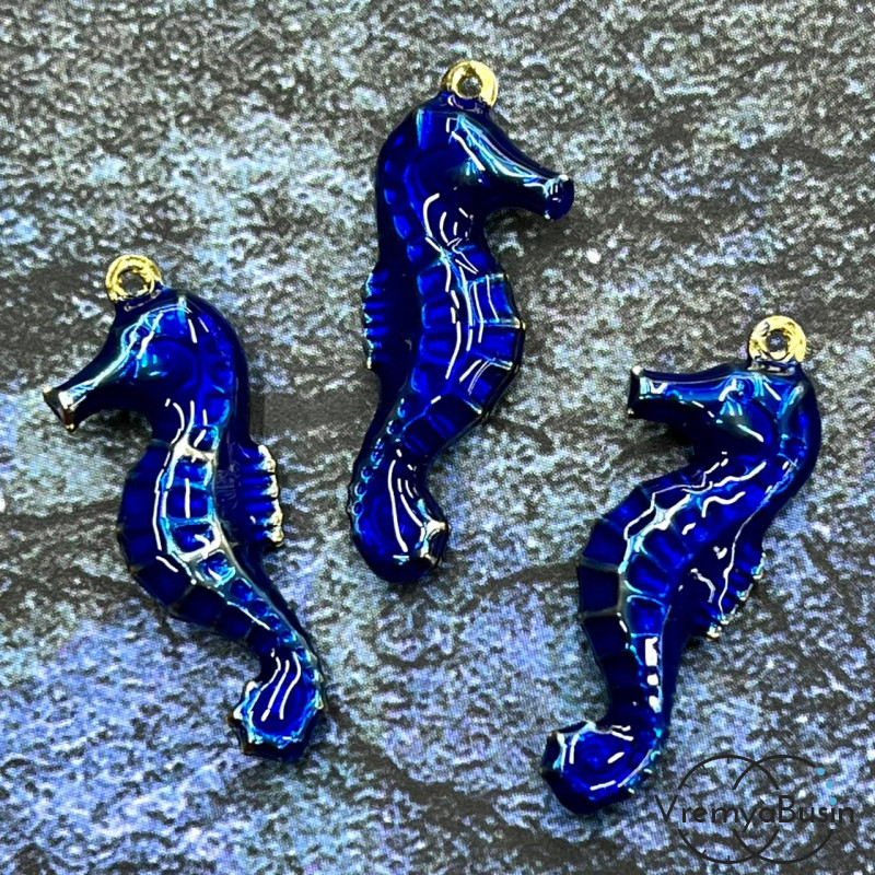 Облегченная подвеска с эмалью, морской конек  11х27х4 мм (1 шт.)