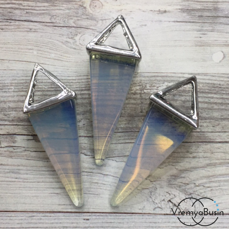 Лунный камень синт. Кулон из камня "Кристалл" (1 шт.)