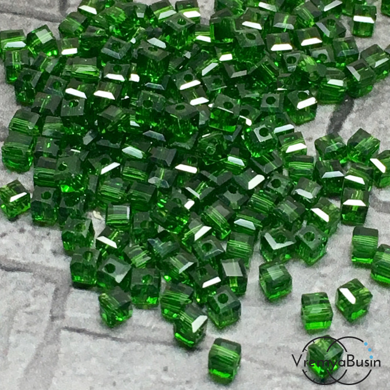 Бусины кубики из граненого стекла, 2х2 мм, цв.  зеленый (50 шт.)