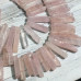 Розовый кварц, палочка плоская градуировкой по размеру (1/2 нити, 35 шт.)