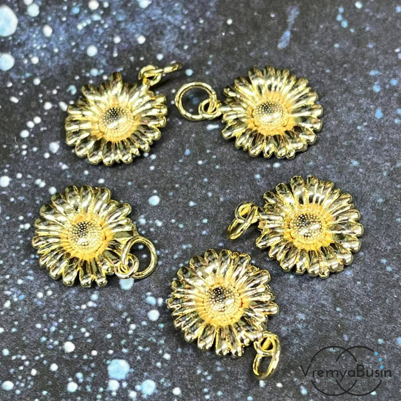 Подвеска "Ромашка", 12х15 мм, из латуни с позолотой (1 шт.)