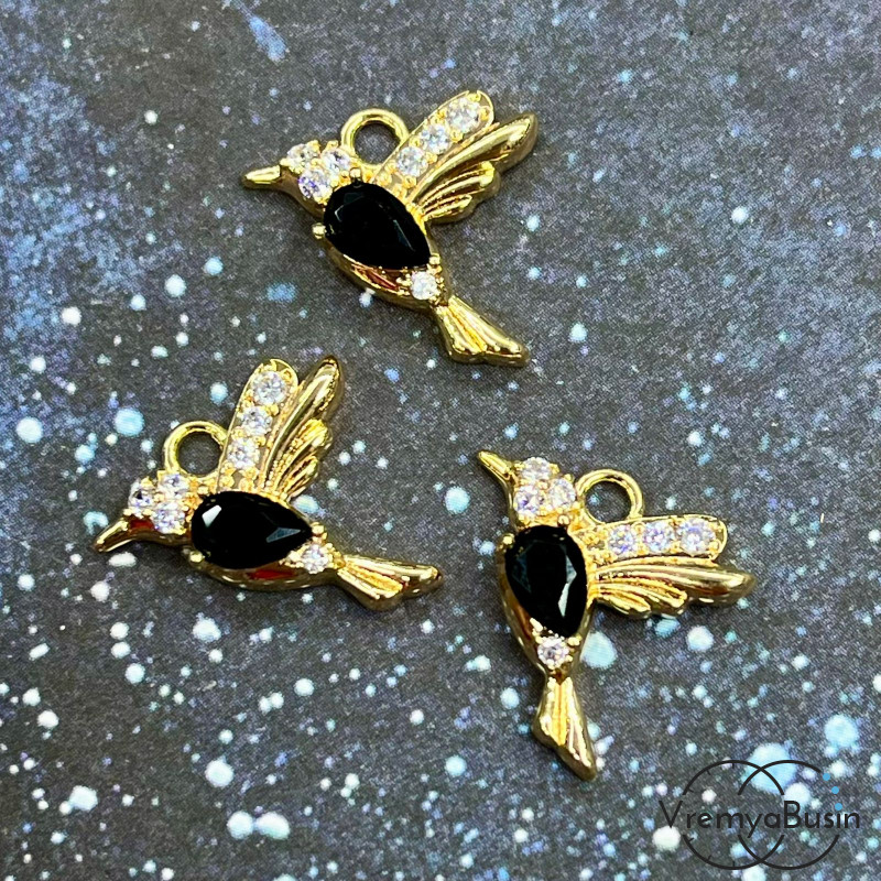 Подвеска из латуни «Колибри», 15х16 мм,  с позолотой и фианитами (1 шт.)