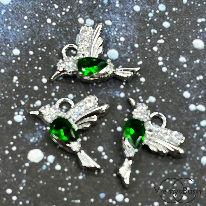 Подвеска из латуни «Колибри», 15х16 мм,  с родиевым покрытием и фианитами (1 шт.)