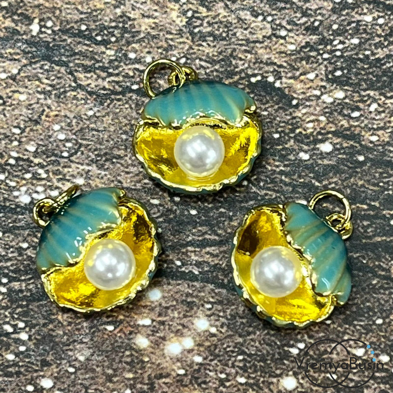 Подвеска с эмалью "Ракушка с жемчужиной", 14х16 мм, латунь с позолотой (1 шт.)