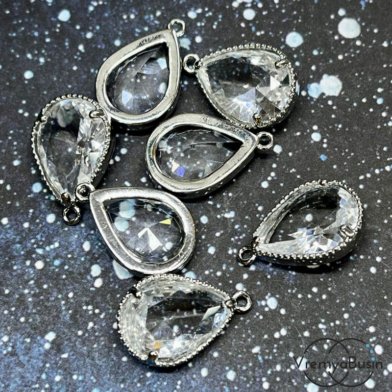 Подвеска с фианитом, капля 18х11 мм, латунь с родиевым покрытием (1 шт.)