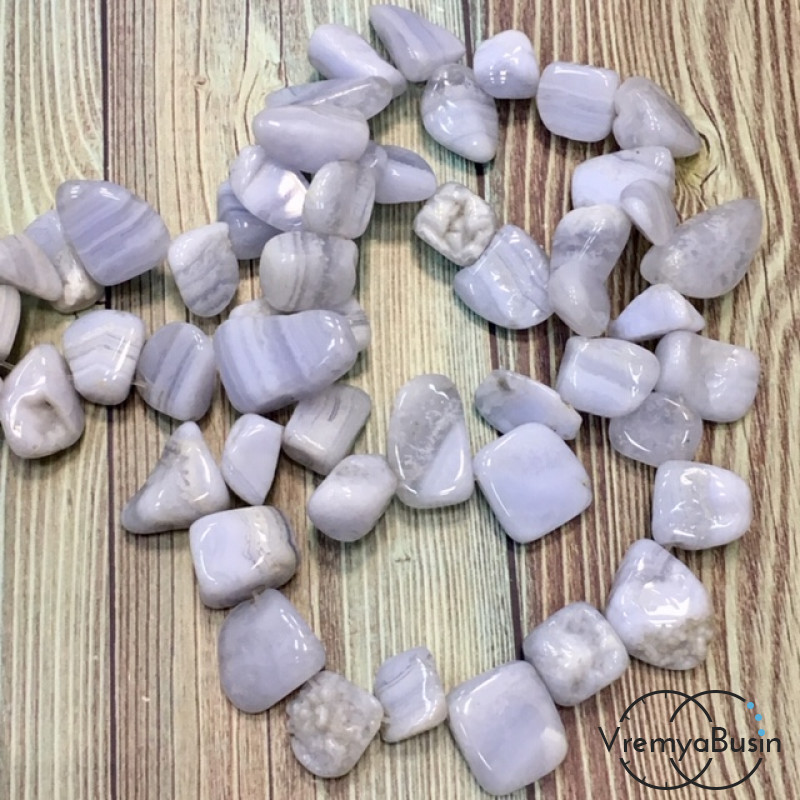 Сапфирин, голубой агат. Галтовка плоская (нить, ок. 50 шт.)