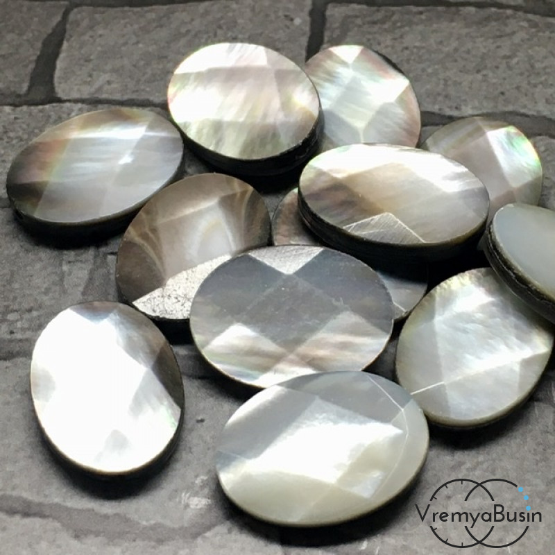Перламутр натур.,  овал граненый 13х18 мм         (1 шт.)