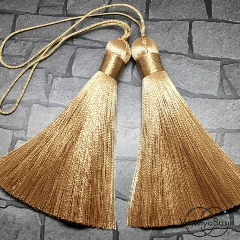 Кисти шелковые с петелькой, 8 см (2 шт.)