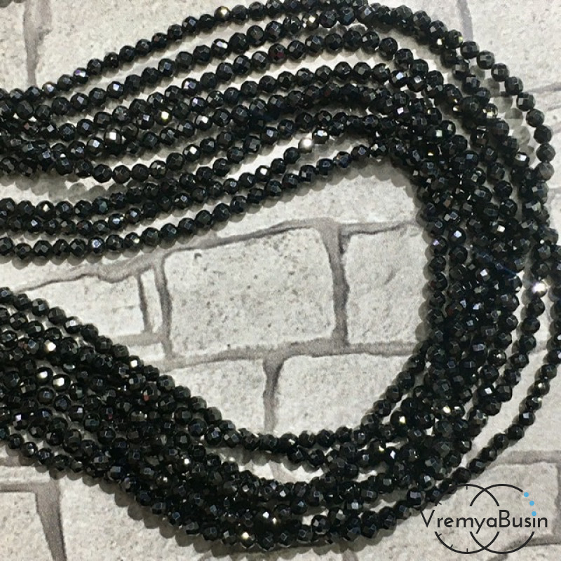 Шпинель, самые мелкие граненые бусины из камня, 2 мм ААА качество (нить, ок. 40 см.)