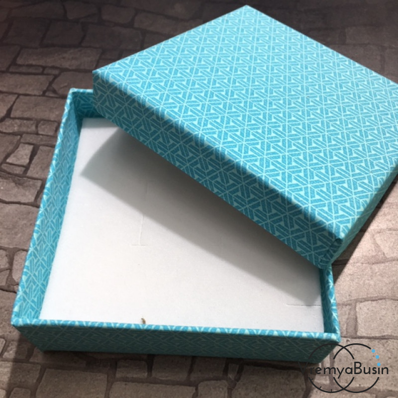 Коробочка подарочная квадратная 9х9х3 см, цв. бирюзовый (1 шт.)