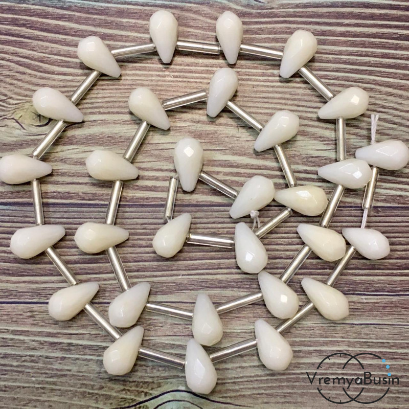 Коралл натуральный, капля граненая 6х11 мм, цв. БЕЛЫЙ (1 шт.)