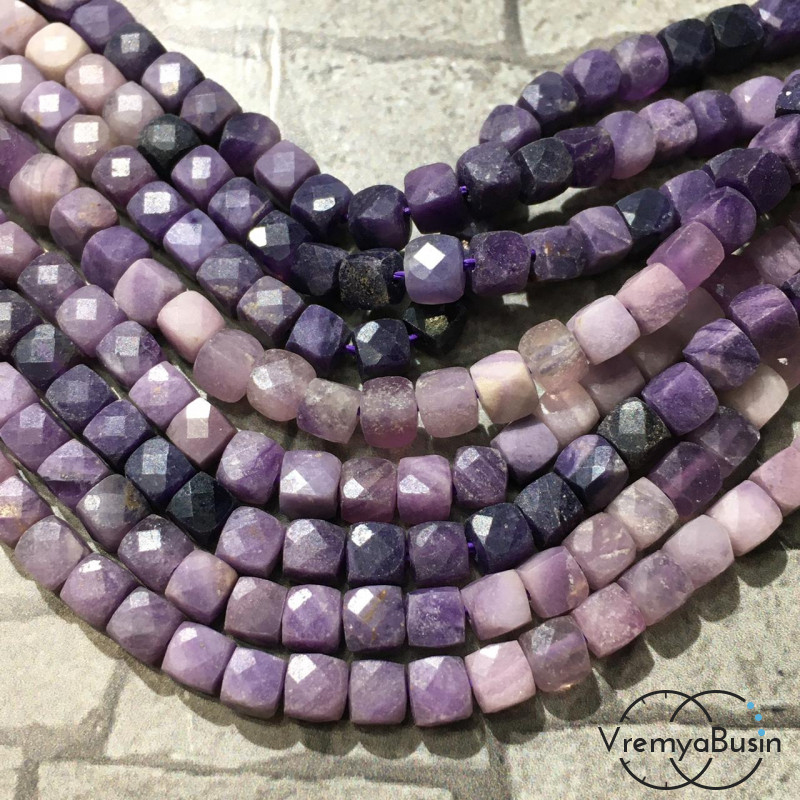 Сугилит, кубик с ювелирной огранкой, 3.5х3.5 мм (1 шт.)