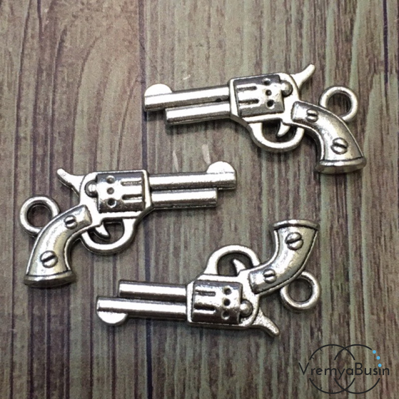 Пистолет. Подвеска металлическая цв. серебро (1 шт.)
