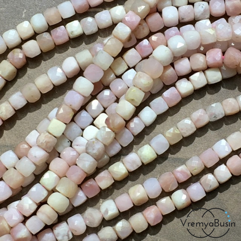 Опал розовый, кубик с ювелирной огранкой, 4х4 мм (1/2 нити, ок. 45 шт.)