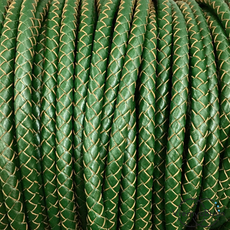 Шнур кожаный диам. 6 мм, цв. зеленый (1/2 метра)