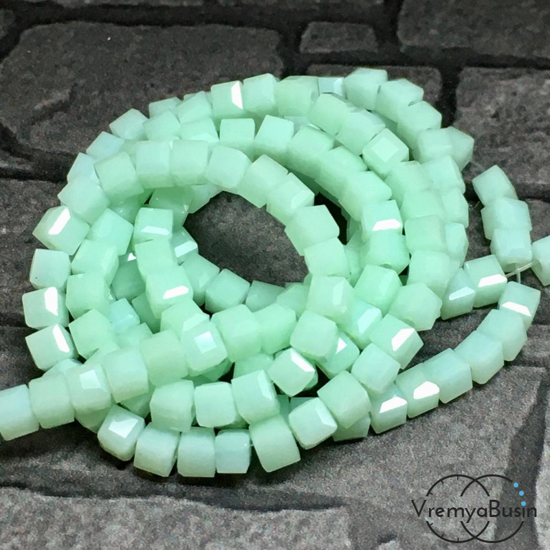 Бусины кубики из граненого стекла, 2х2 мм  (упак. 20 шт.)