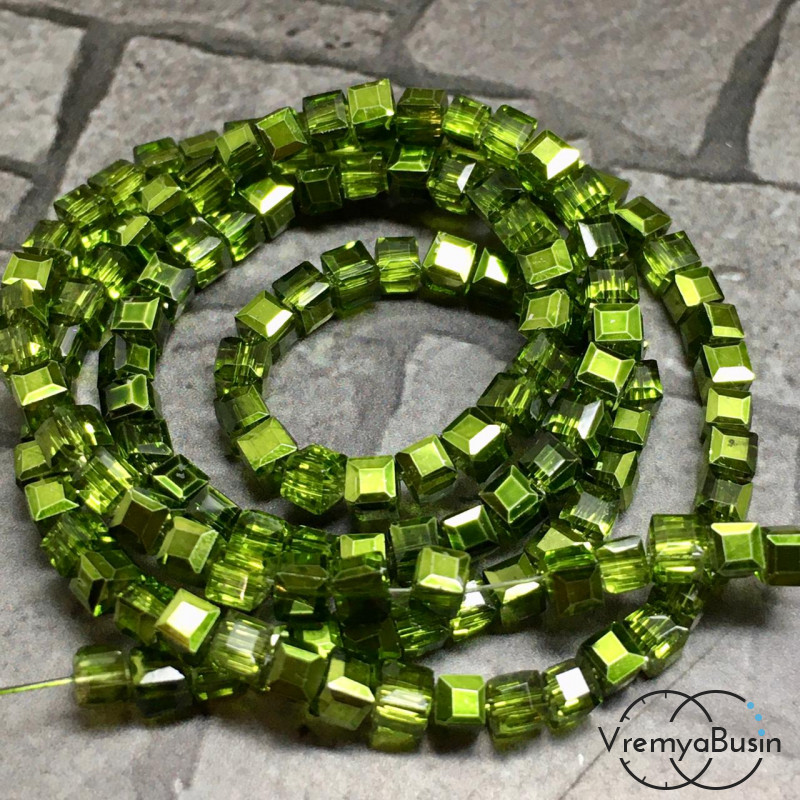 Бусины кубики из граненого стекла, 2х2 мм  (упак. 20 шт.)