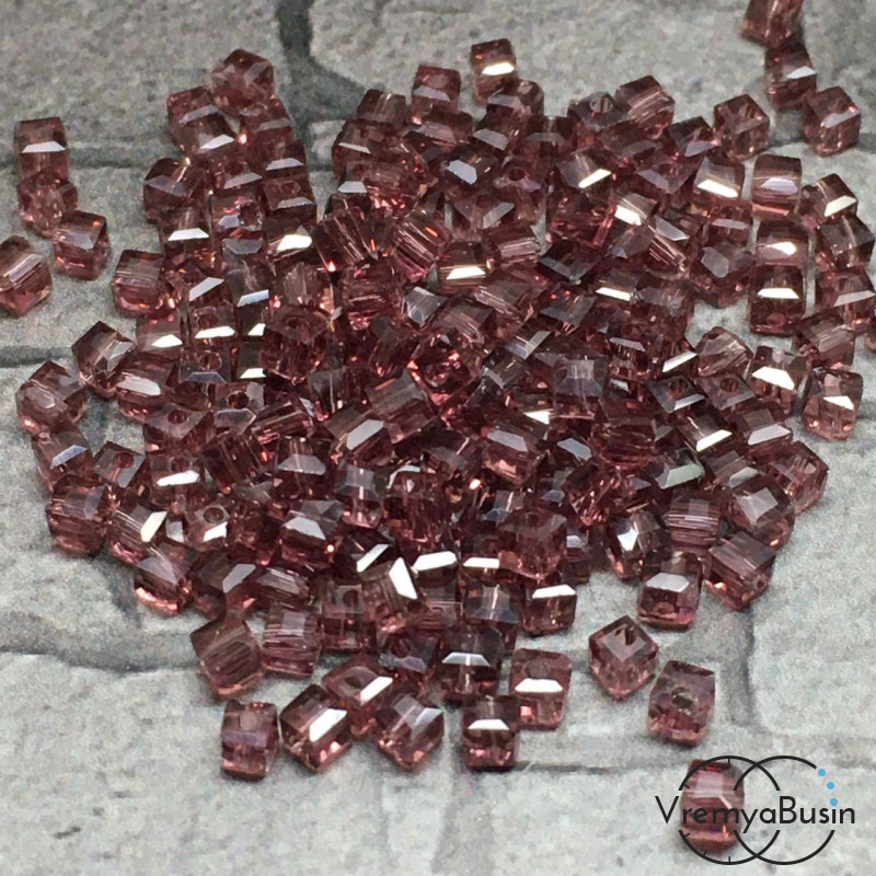 Бусины кубики из граненого стекла, 2х2 мм, цв. сливовый  (50 шт.)