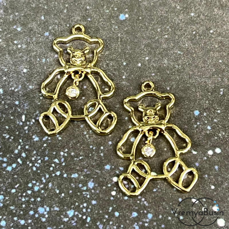 Подвеска из латуни с позолотой и фианитами, медведь 12х18 мм (1 шт.)