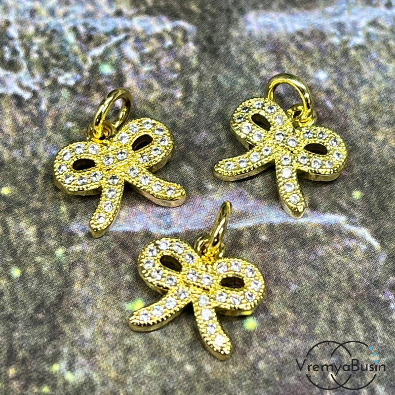 Подвеска из латуни с позолотой и фианитами, бантик 10х11 мм (1 шт.)