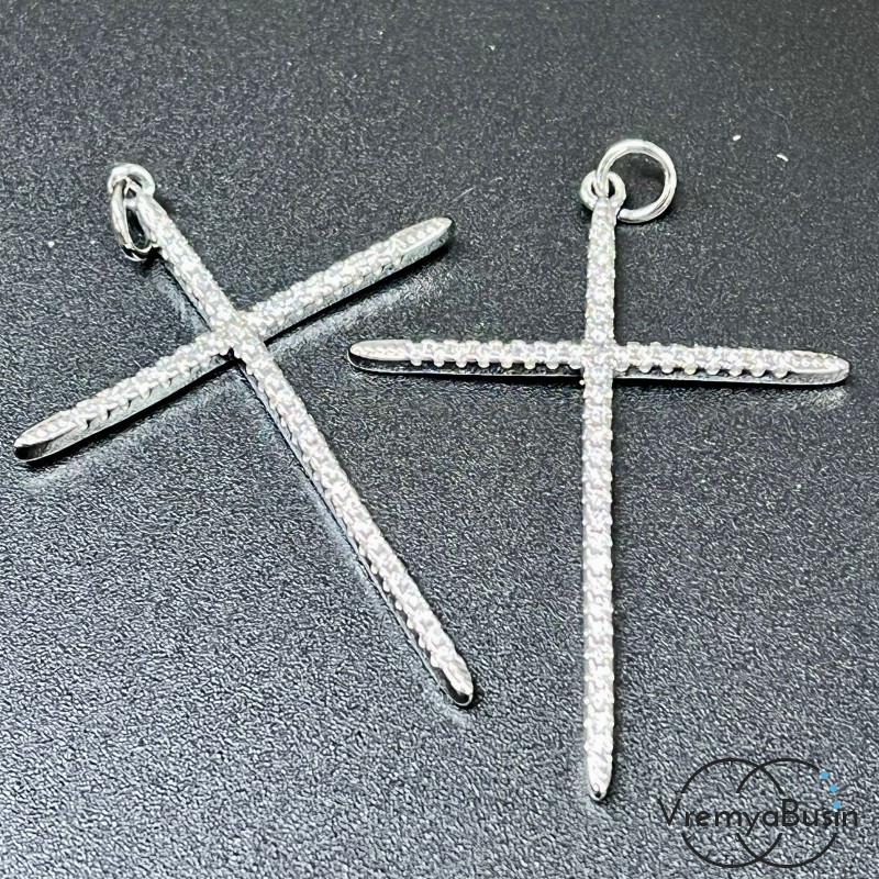 Подвеска из латуни с родиевым покрытием и фианитами, крест 30х40 мм  (1 шт.)