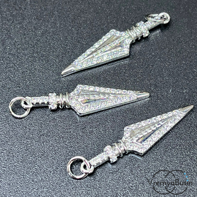 Подвеска из латуни с родиевым покрытием и фианитами, клинок 8х29 мм  (1 шт.)