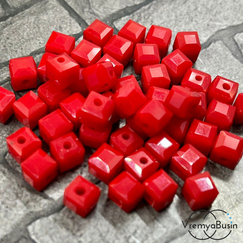 Бусины кубики из граненого стекла, 5 мм, цв. красный матовый   (упак. 10 шт.)