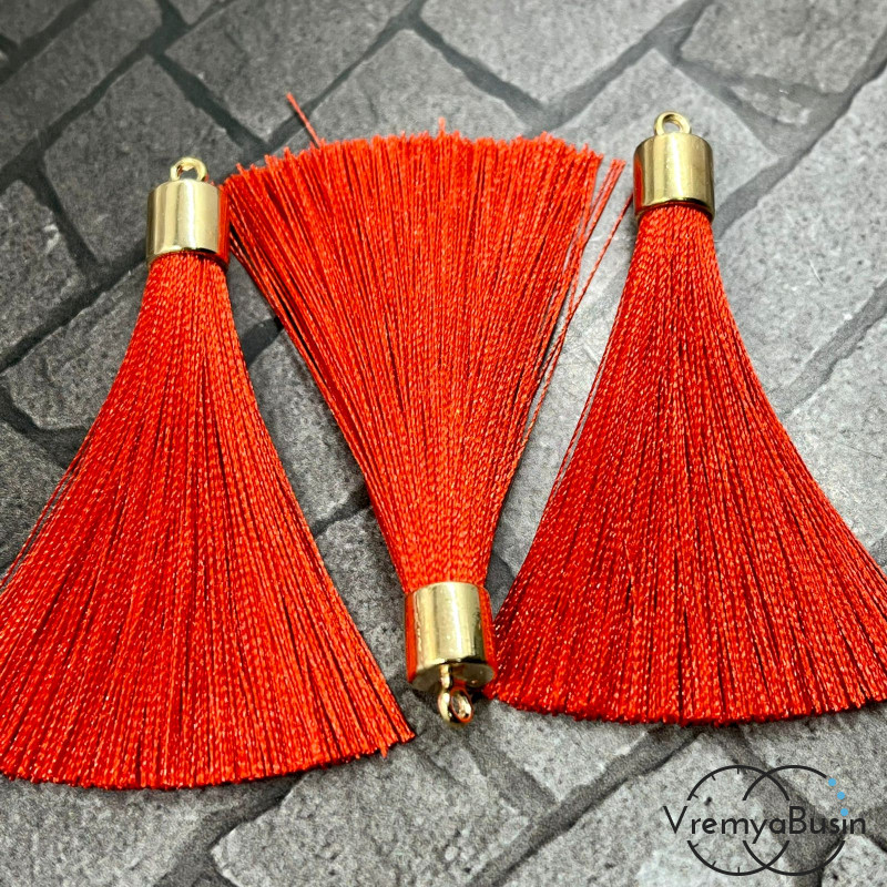Кисточки с золотой шапочкой, длина 50 мм, цв. красный (2 шт.)