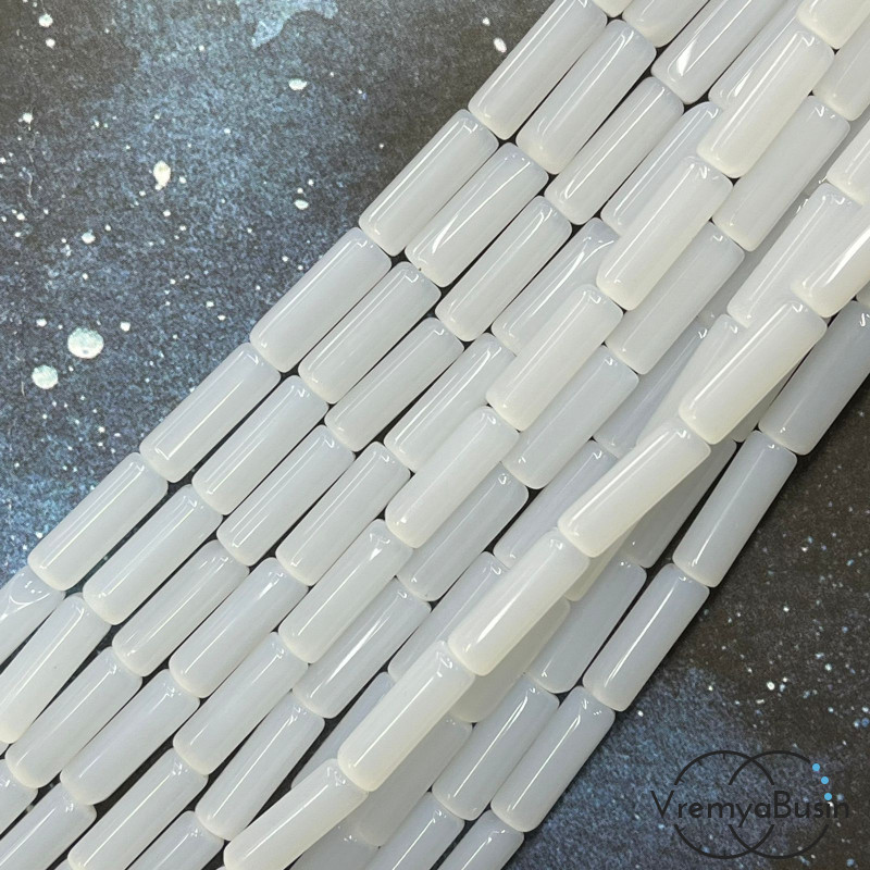 Бусины трубочки из гладкого стекла, 4х14 мм, цв. белый (нить, ок. 28  шт.)