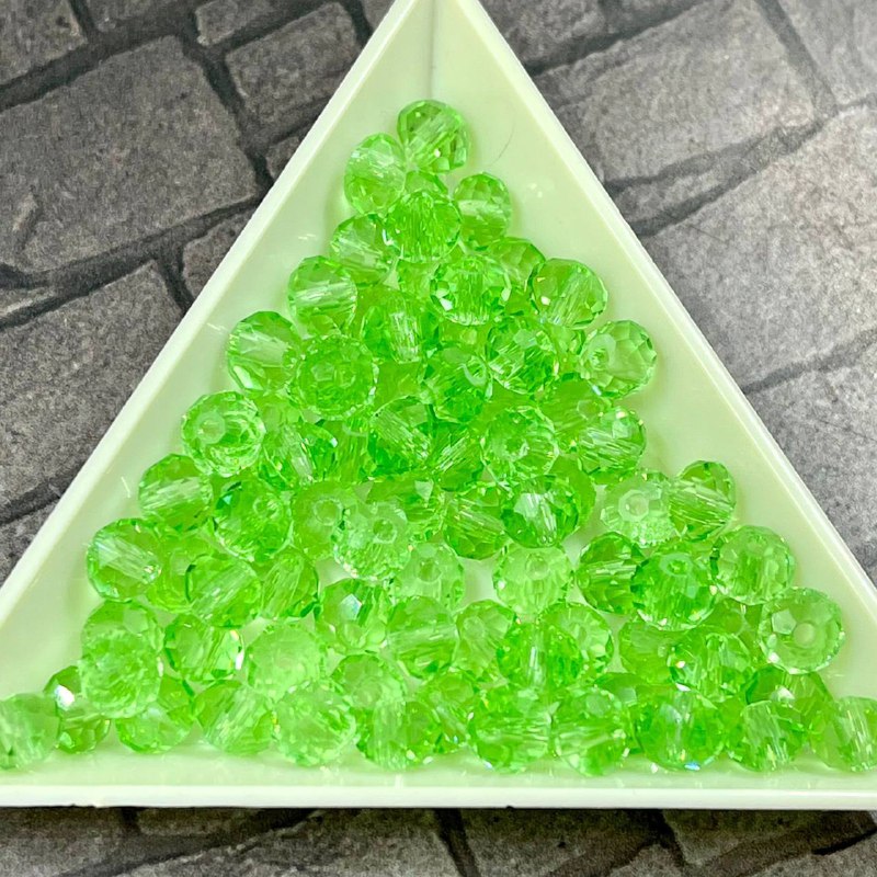 Бусины-рондели из граненого стекла, цв. САЛАТОВЫЙ, размер 6 мм  (упак. 10 шт.)