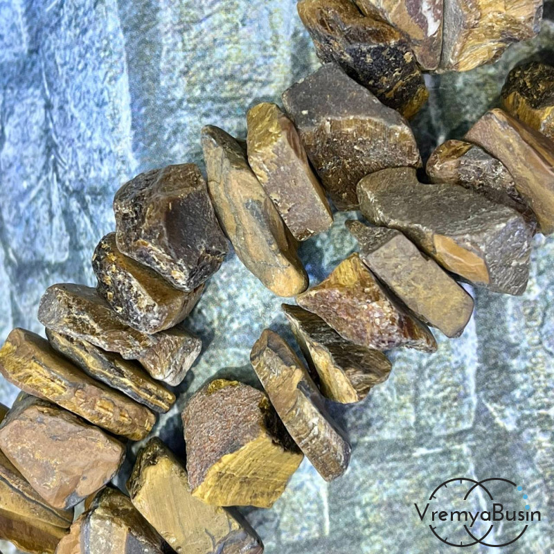 Тигровый глаз, необработанные сколы кусочки, разм. ок. 6х15 мм  (1/2 нити, ок. 20  шт.)