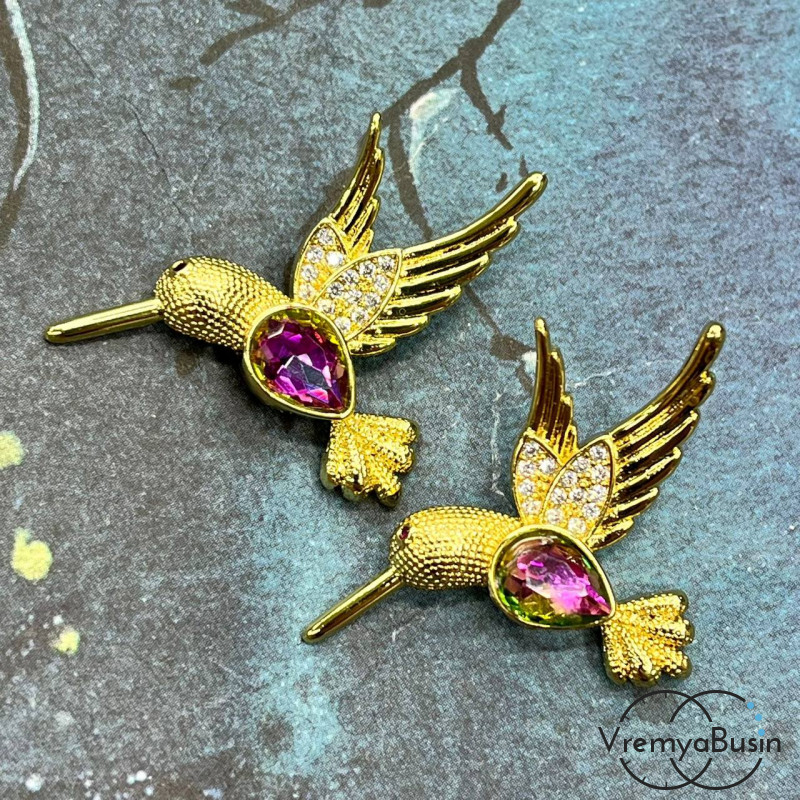 Подвеска "Колибри", 24х28 мм, из латуни с позолотой и фианитами  (1 шт.)