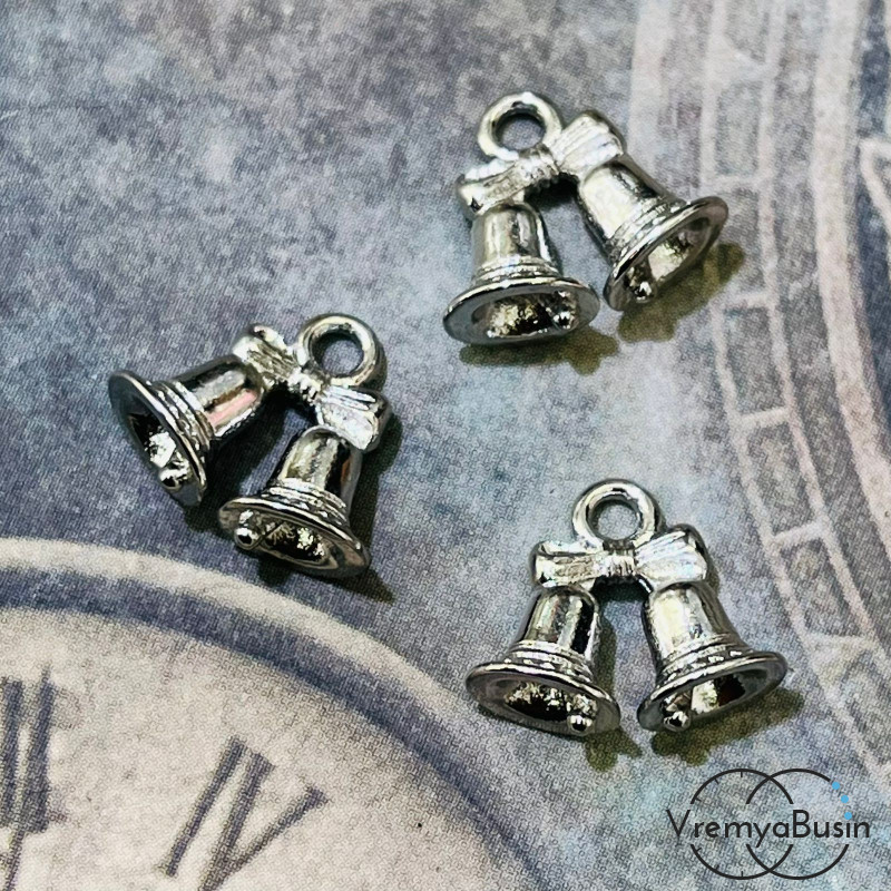 Подвеска "Колокольчики", 12х13х6 мм, из латуни с родиевым покрытием (1 шт.)