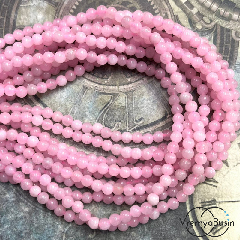 Мадагаскарский розовый кварц натур., шарик гладкий 4 мм  (1/2 нити, ок. 45 шт.)